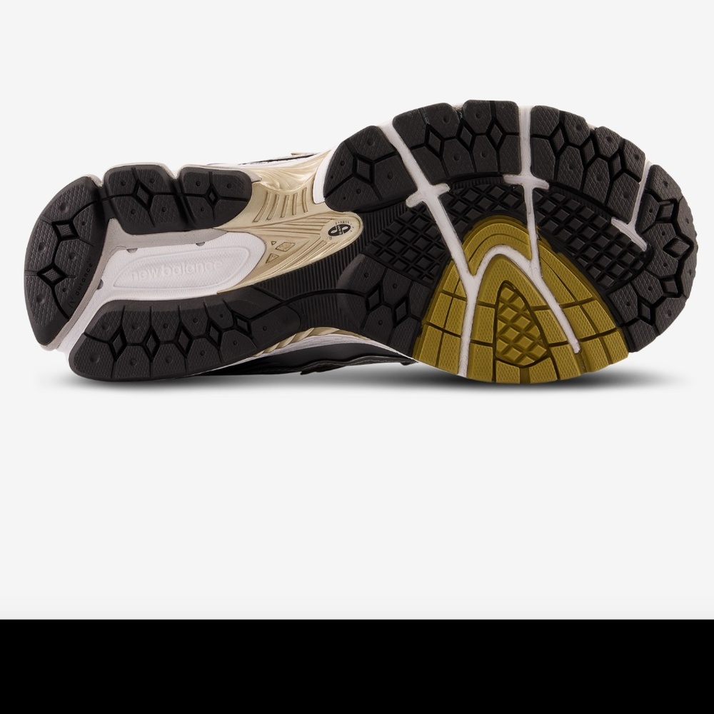 [Like New!] NEW BALANCE 1906R Black / White / Gold Metallic: Sz M5 / W 6.5 - Picture 4 of 14